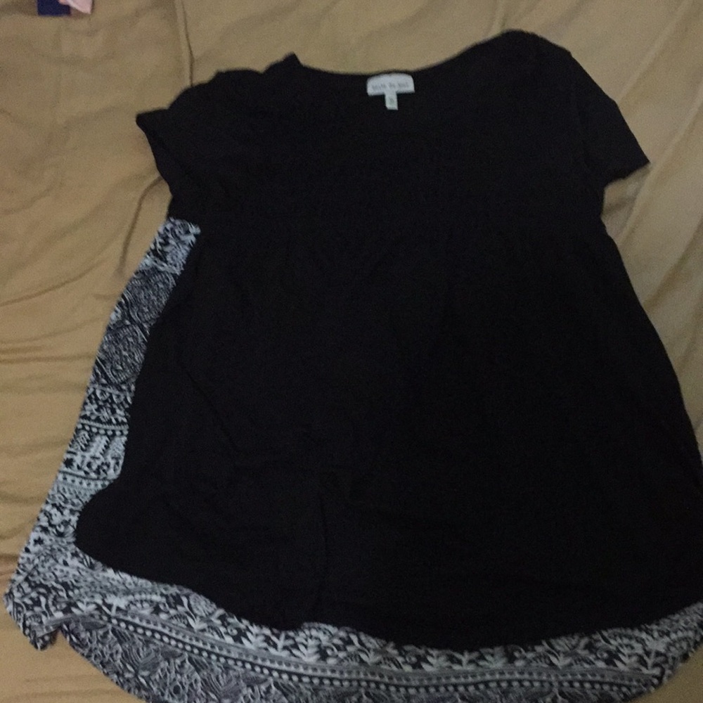 Clothes - Picture 4 of 16